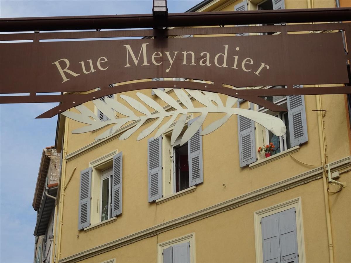 Apartment Rue St Antoine Cannes Exterior photo